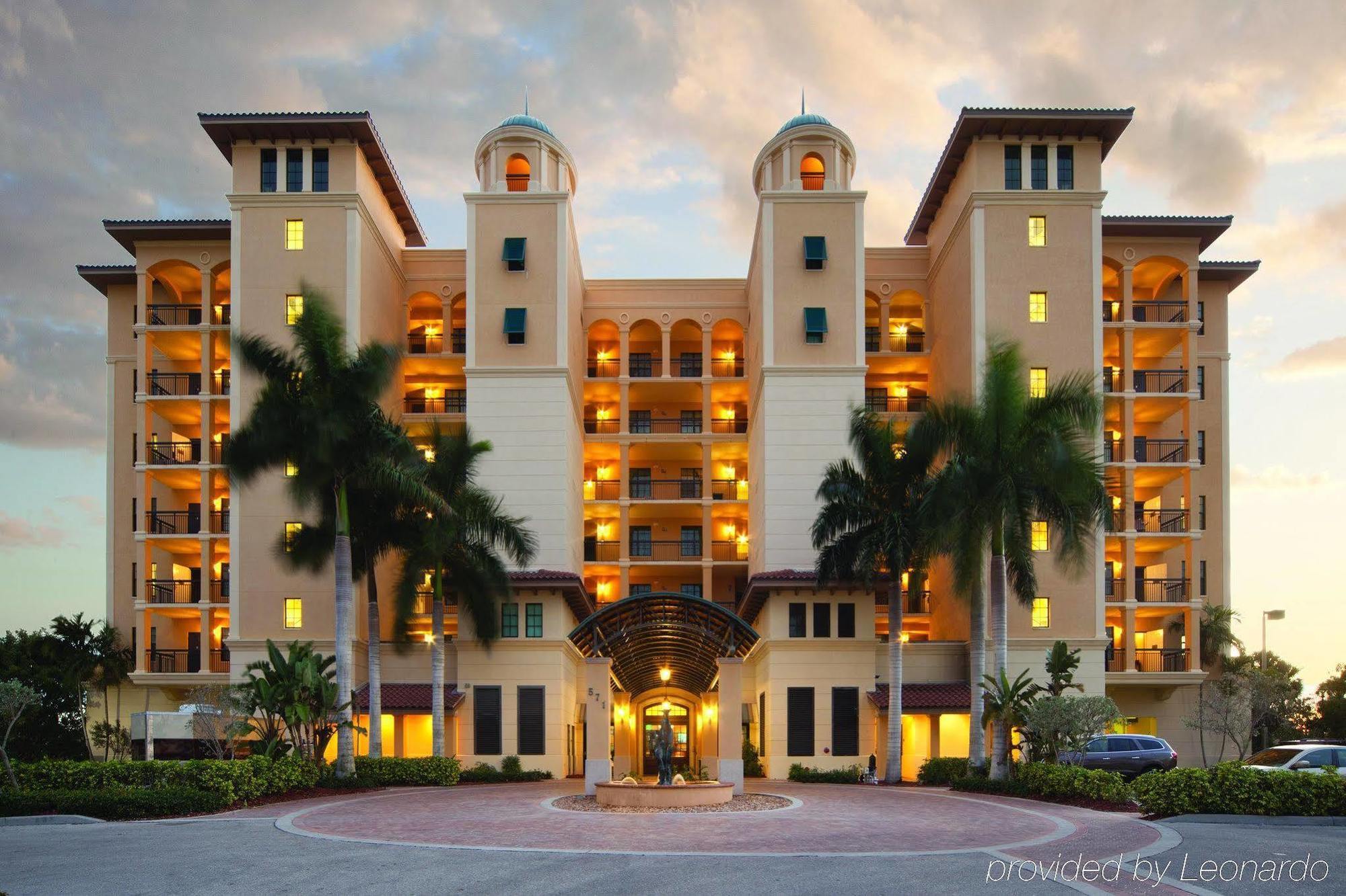 Holiday Inn Club Vacations Sunset Cove Resort Marco Island Exterior photo