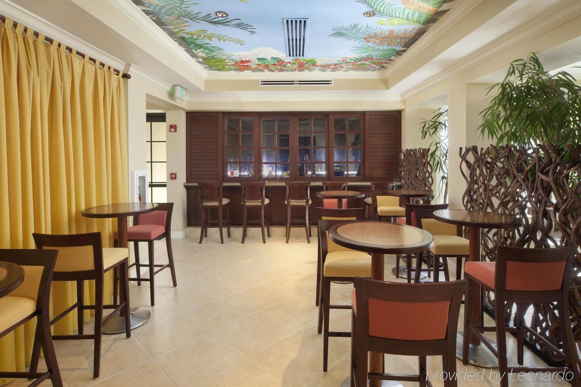 Holiday Inn Club Vacations Sunset Cove Resort Marco Island Exterior photo