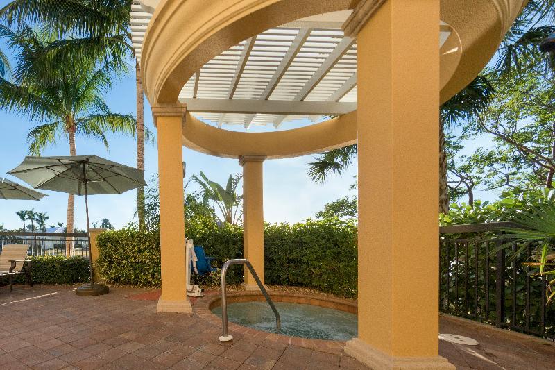 Holiday Inn Club Vacations Sunset Cove Resort Marco Island Exterior photo
