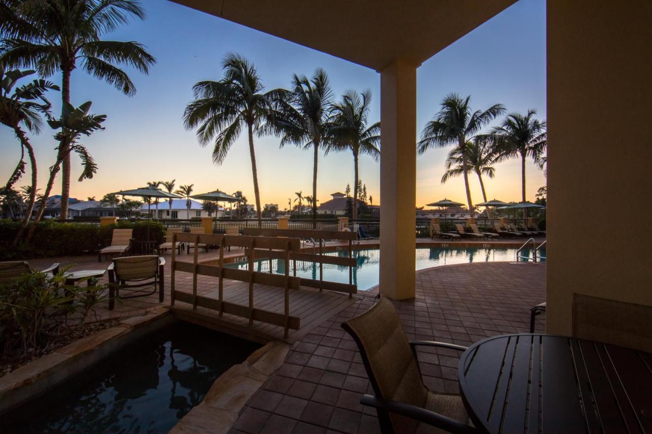 Holiday Inn Club Vacations Sunset Cove Resort Marco Island Exterior photo