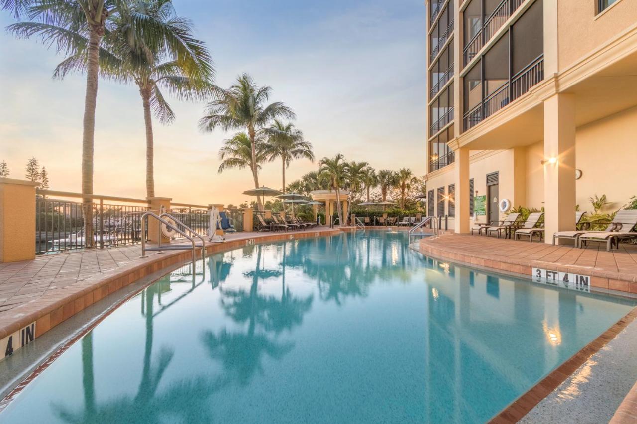 Holiday Inn Club Vacations Sunset Cove Resort Marco Island Exterior photo