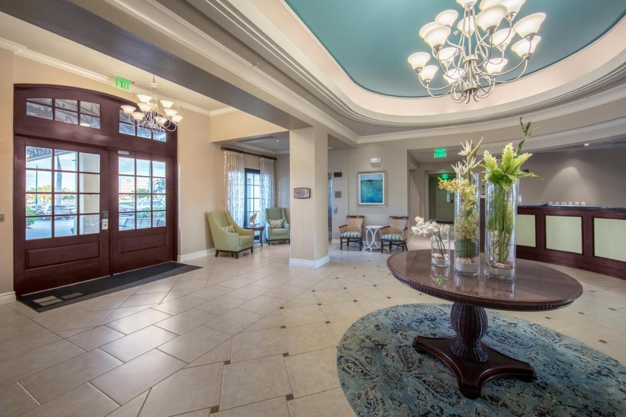 Holiday Inn Club Vacations Sunset Cove Resort Marco Island Exterior photo